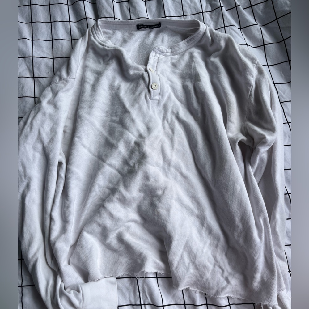 Brandy Melville cropped sweater